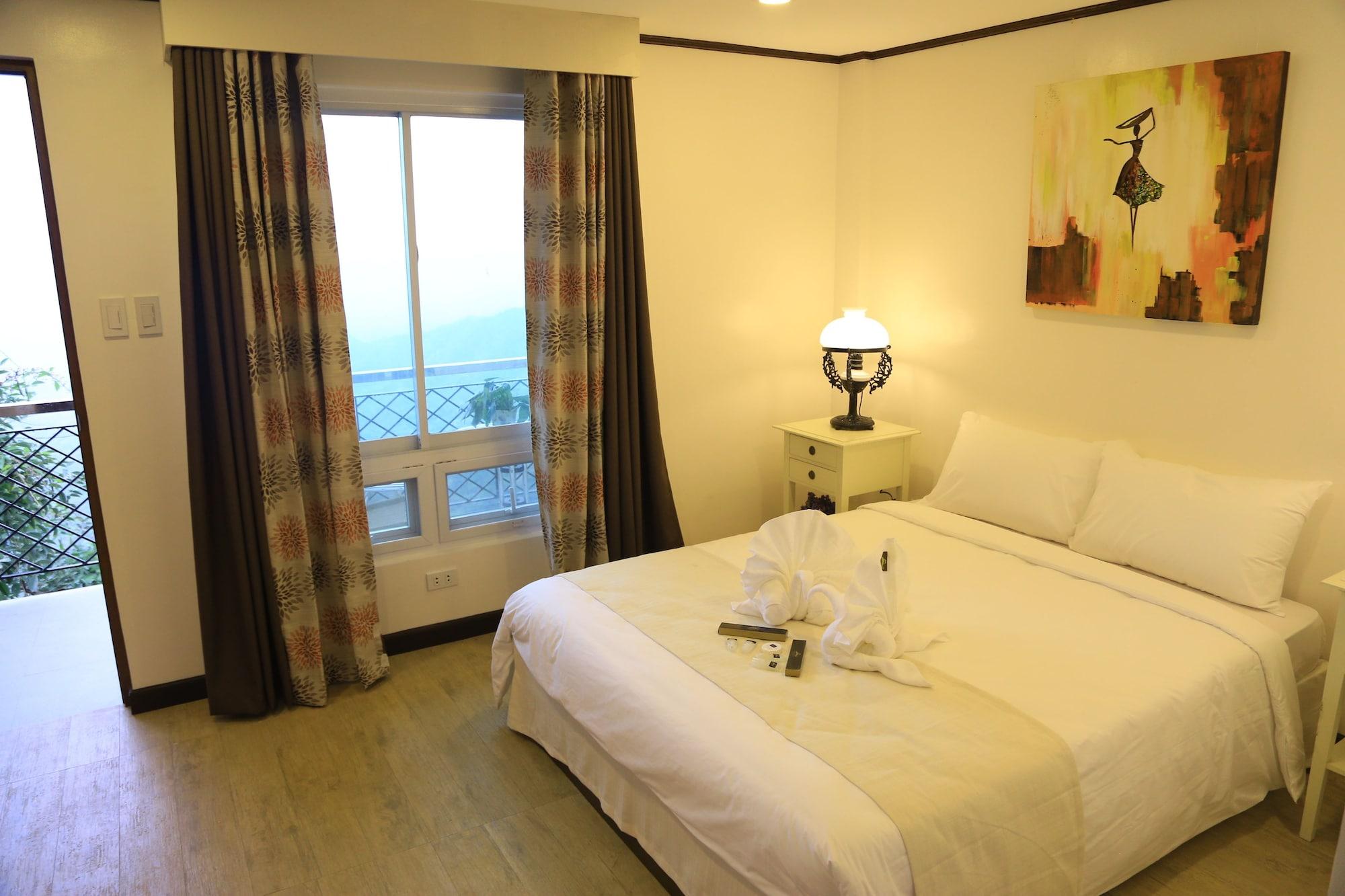 The Lakeview Suites Tagaytay City Exterior photo