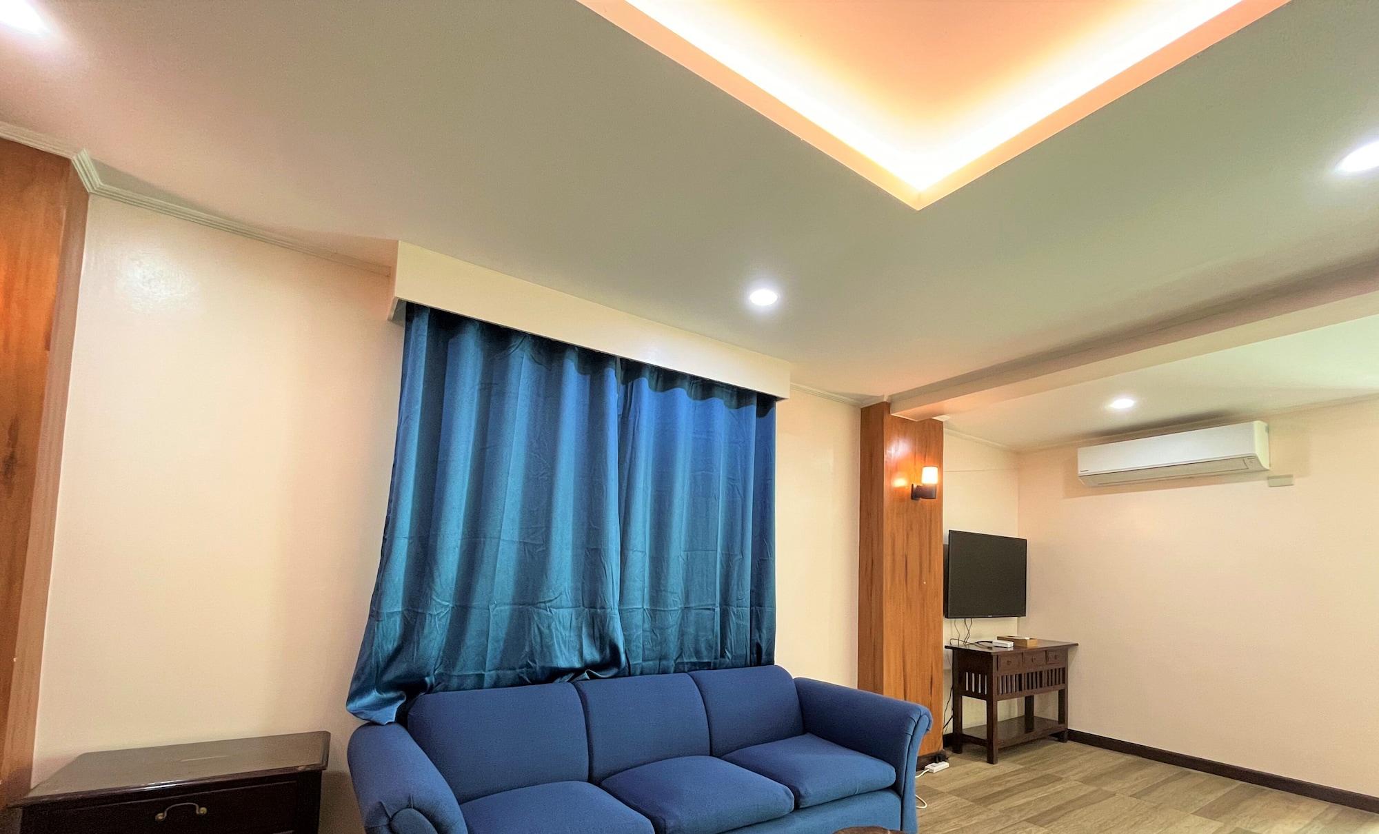 The Lakeview Suites Tagaytay City Exterior photo